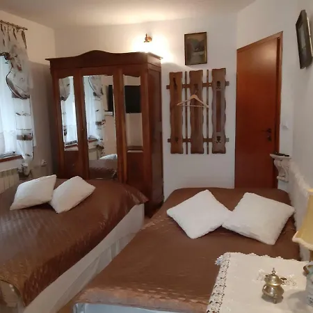 ゲストハウス Ponikiew - ヴァドヴィツェ