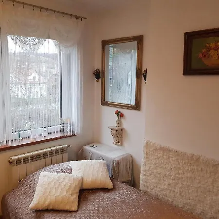 Ponikiew - * ヴァドヴィツェ