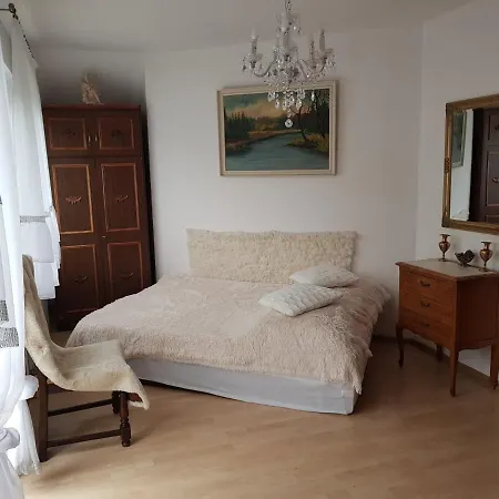 ゲストハウス Ponikiew - ヴァドヴィツェ