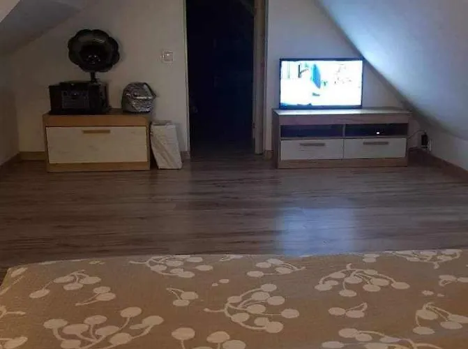 בית הארחה Ponikiew - *